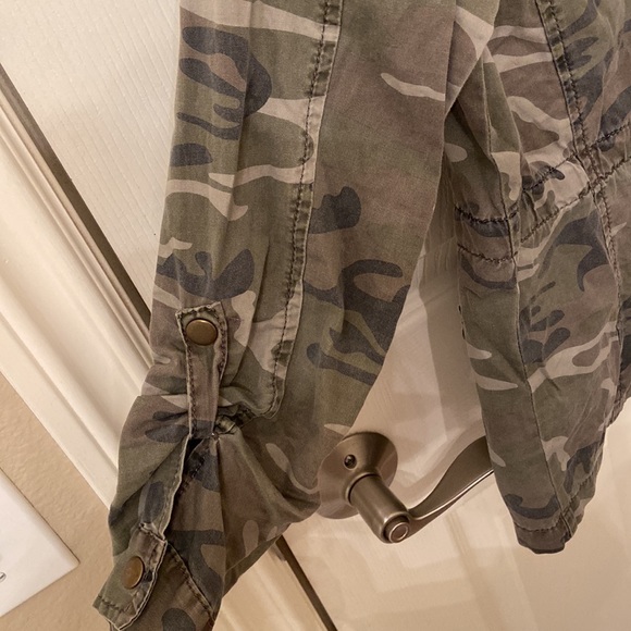 Girls Full Tilt Camo jacket - Picture 3 of 4